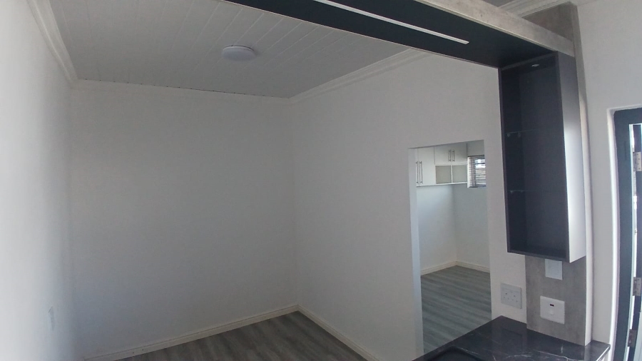To Let 1 Bedroom Property for Rent in Ravensmead Western Cape